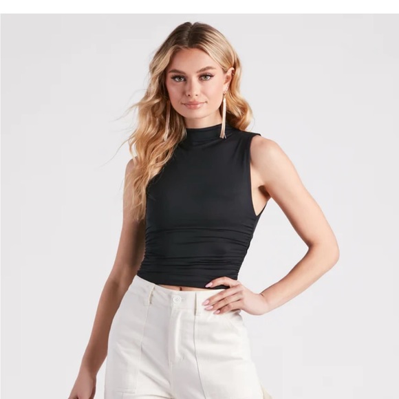 Sleeveless turtleneck top - Picture 3 of 8